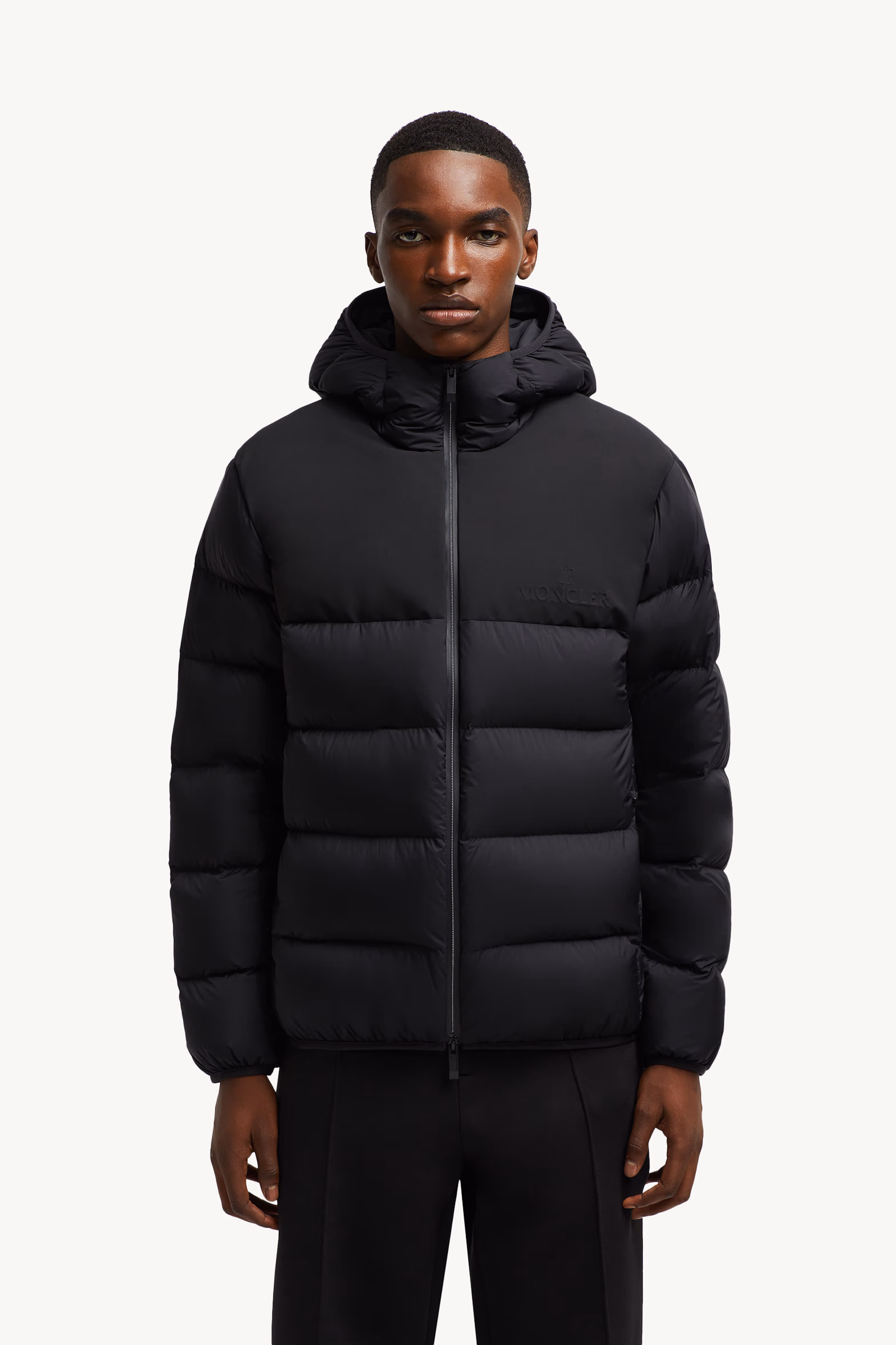 Plumífero corto con capucha Veumont Hombre Negro Moncler 3